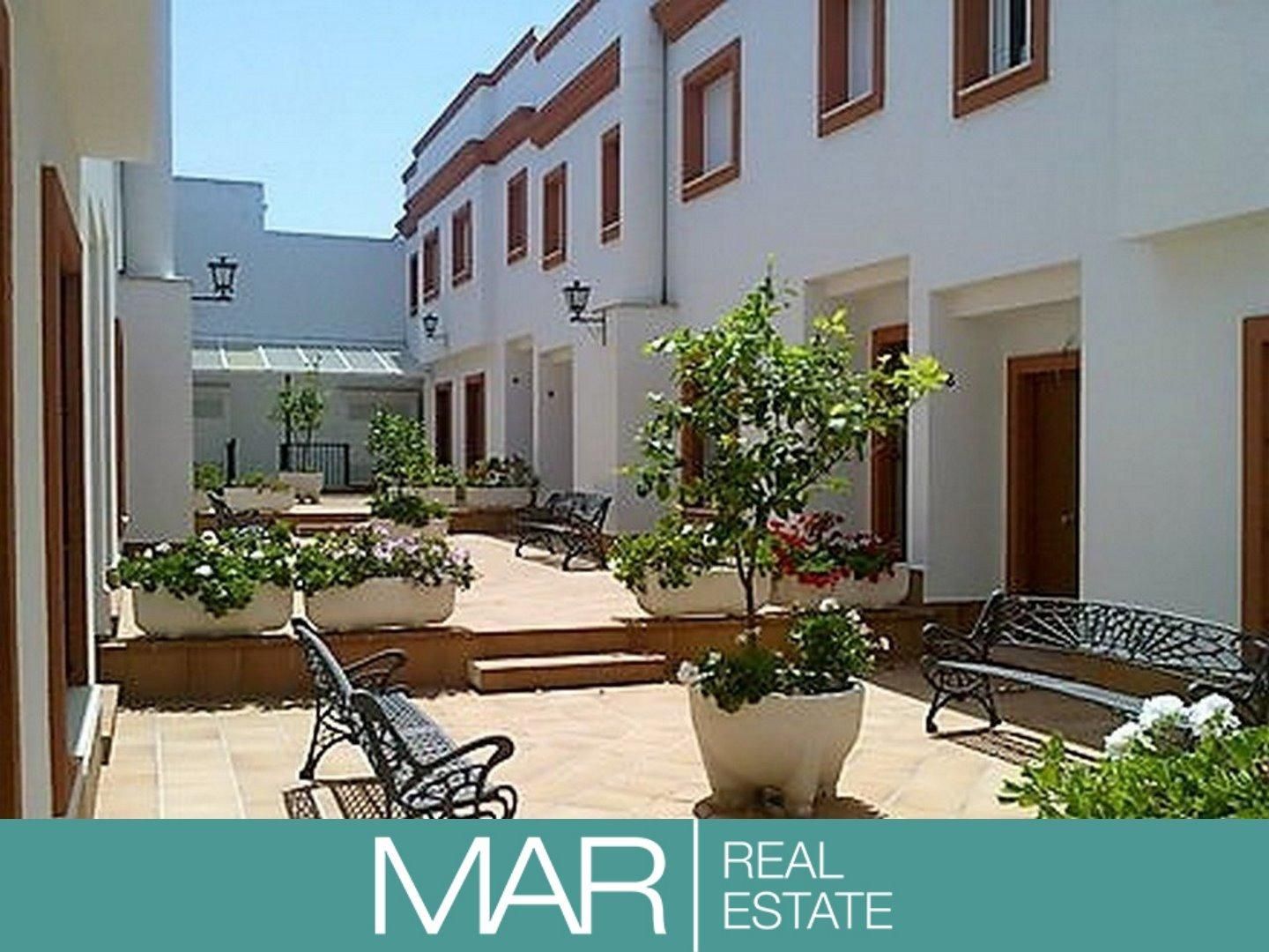 Exterior view of Duplex for sale in Chiclana de la Frontera  with Terrace and Storage room