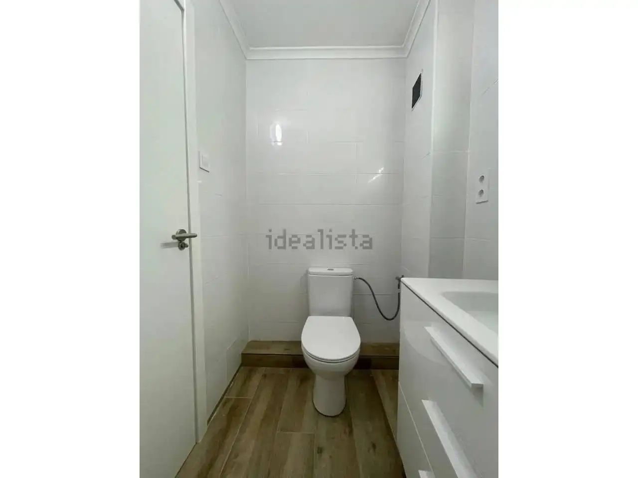 Bathroom of Flat for sale in Torrent  with Air Conditioner, Heating and Parquet flooring