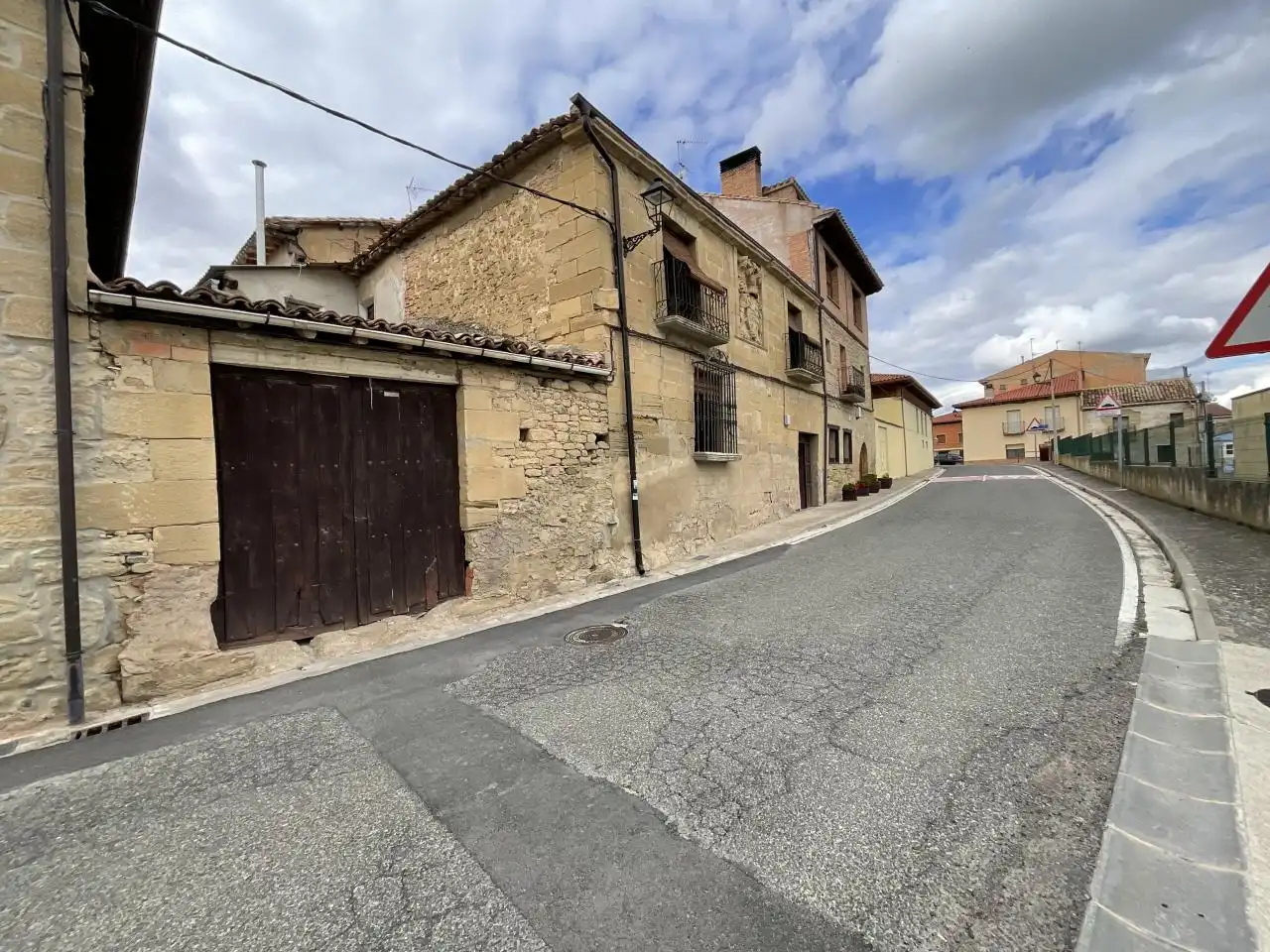 Vista exterior de Casa o chalet en venta en Villalobar de Rioja con Jardín privado, Amueblado y Balcón