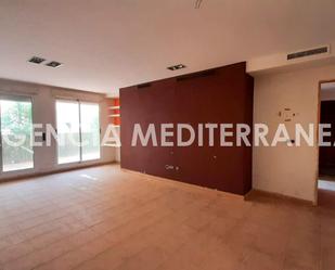 Casa adosada en venda en Chiva amb Jardí privat, Terrassa i Piscina comunitària