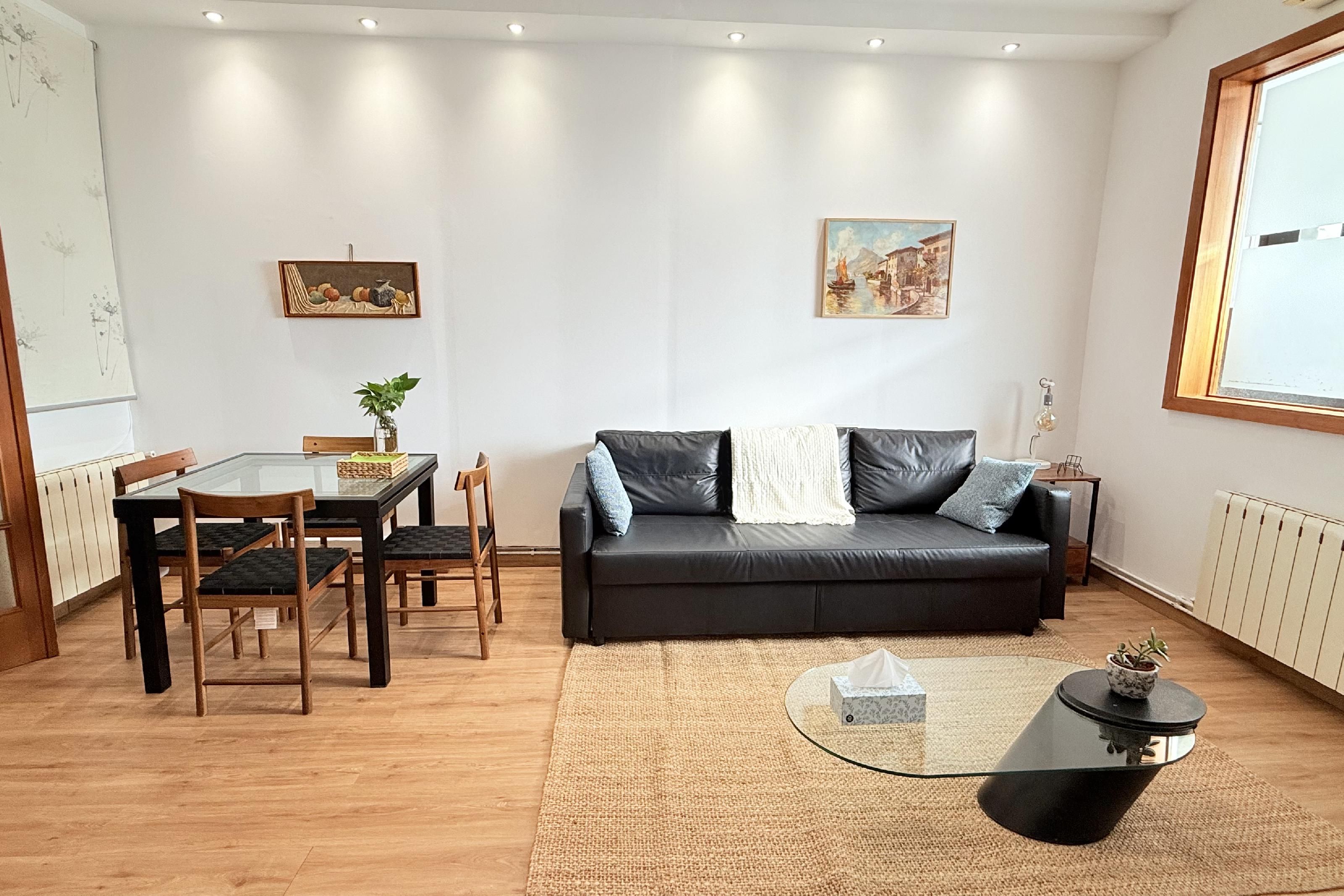 Sala de estar de Piso de alquiler en  Barcelona Capital con Aire acondicionado y Balcón