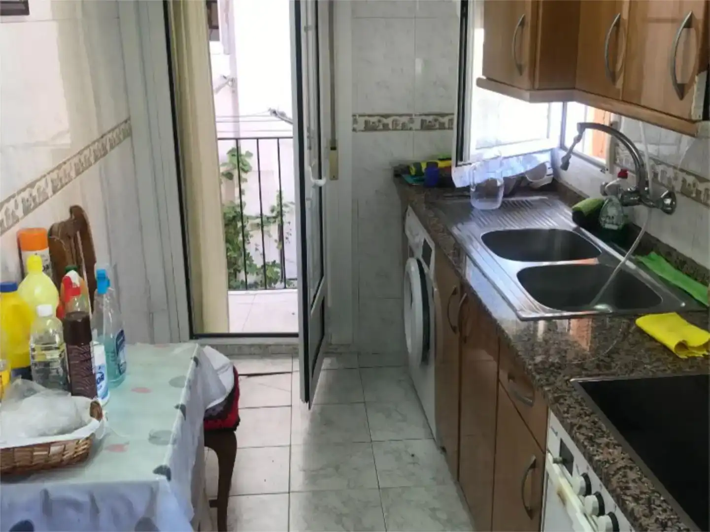 Küche von Wohnung zum Verkauf in  Zaragoza Capital mit Klimaanlage und Balkon