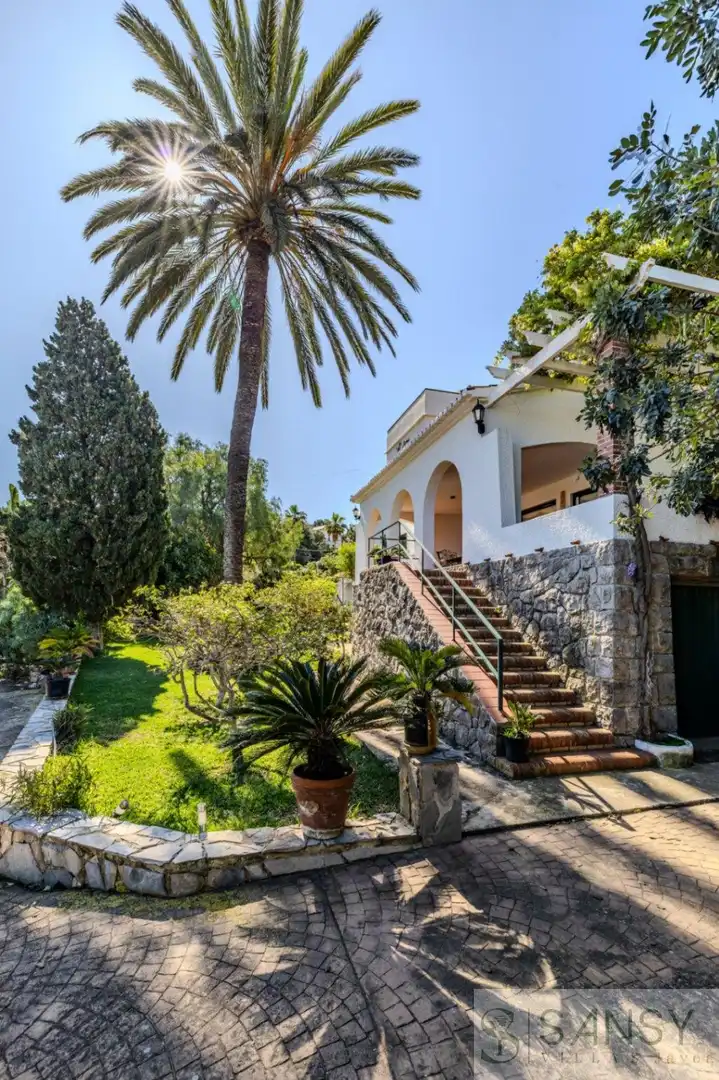 Houses for sale in Las Rotas / Les Rotes