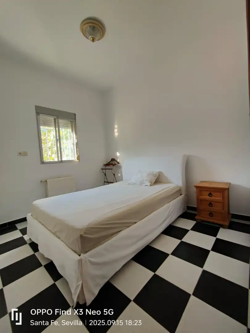 Dormitori de Casa o xalet en venda en El Viso del Alcor amb Aire condicionat, Jardí privat i Piscina