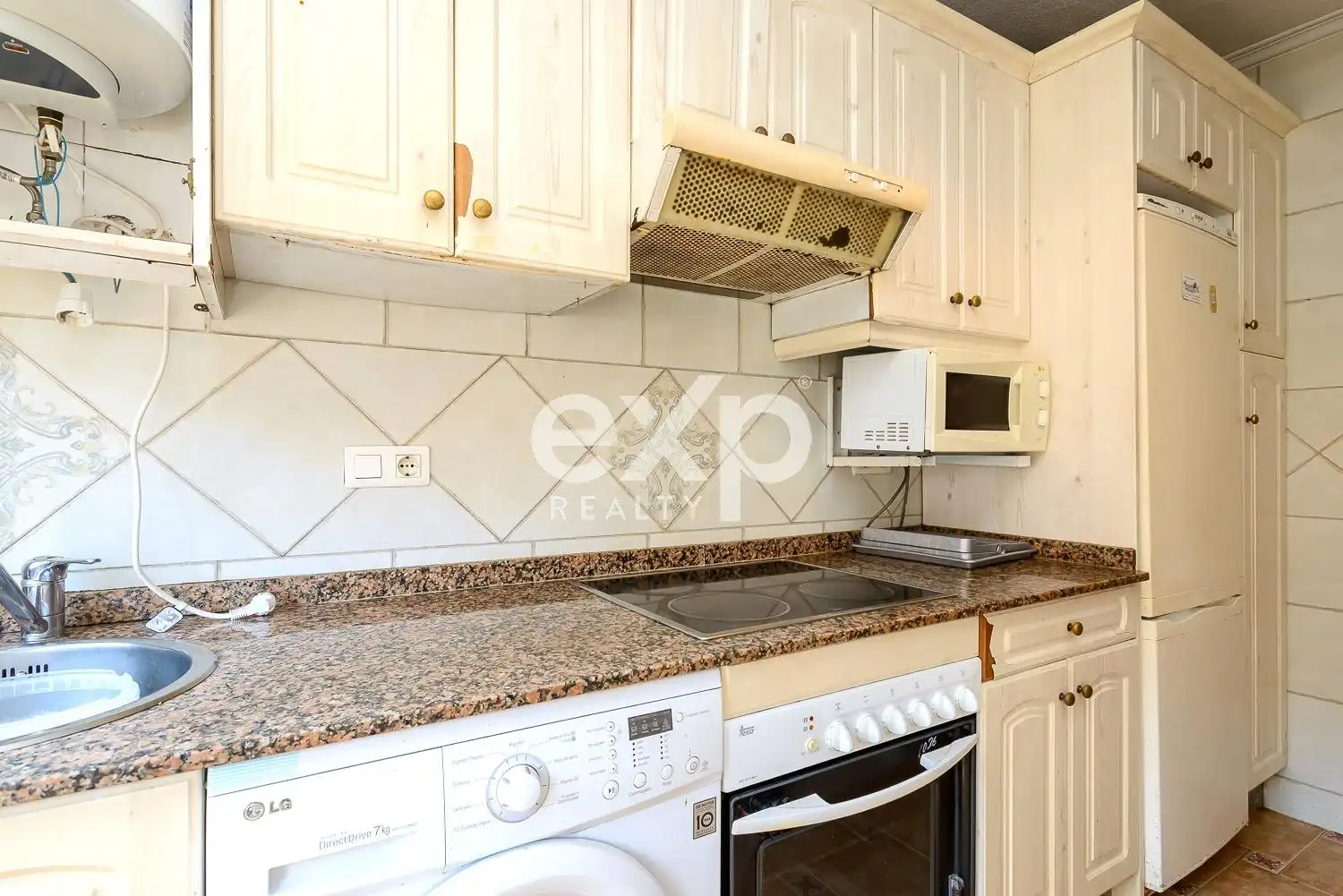 Kitchen of Flat for sale in Gijón   with Heating