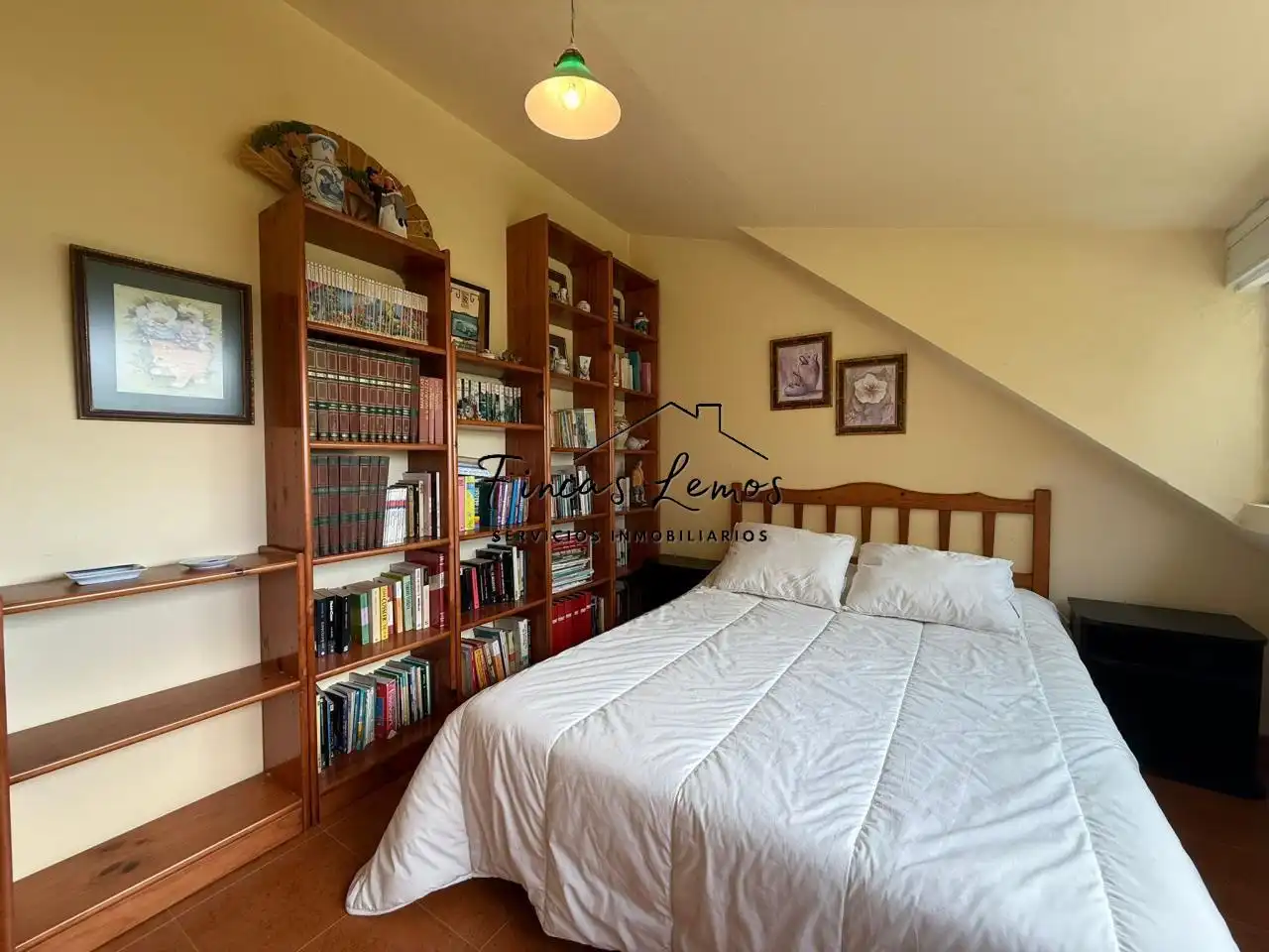 Habitación de Casa o chalet en venta en Camariñas con Jardín privado, Terraza y Amueblado