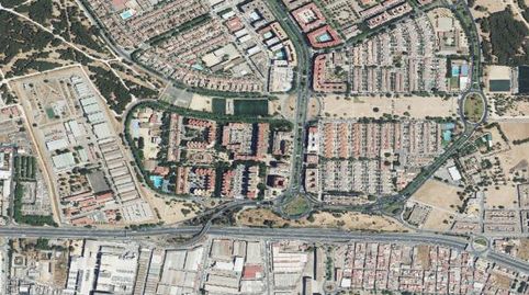 Foto 4 de Piso en venta en Colores - Entreparques, Sevilla Capital