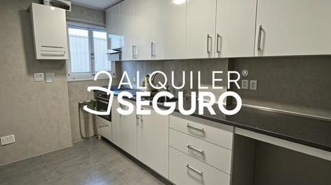 Foto 3 de Piso de alquiler en Ocaña, Puerta Bonita, Madrid