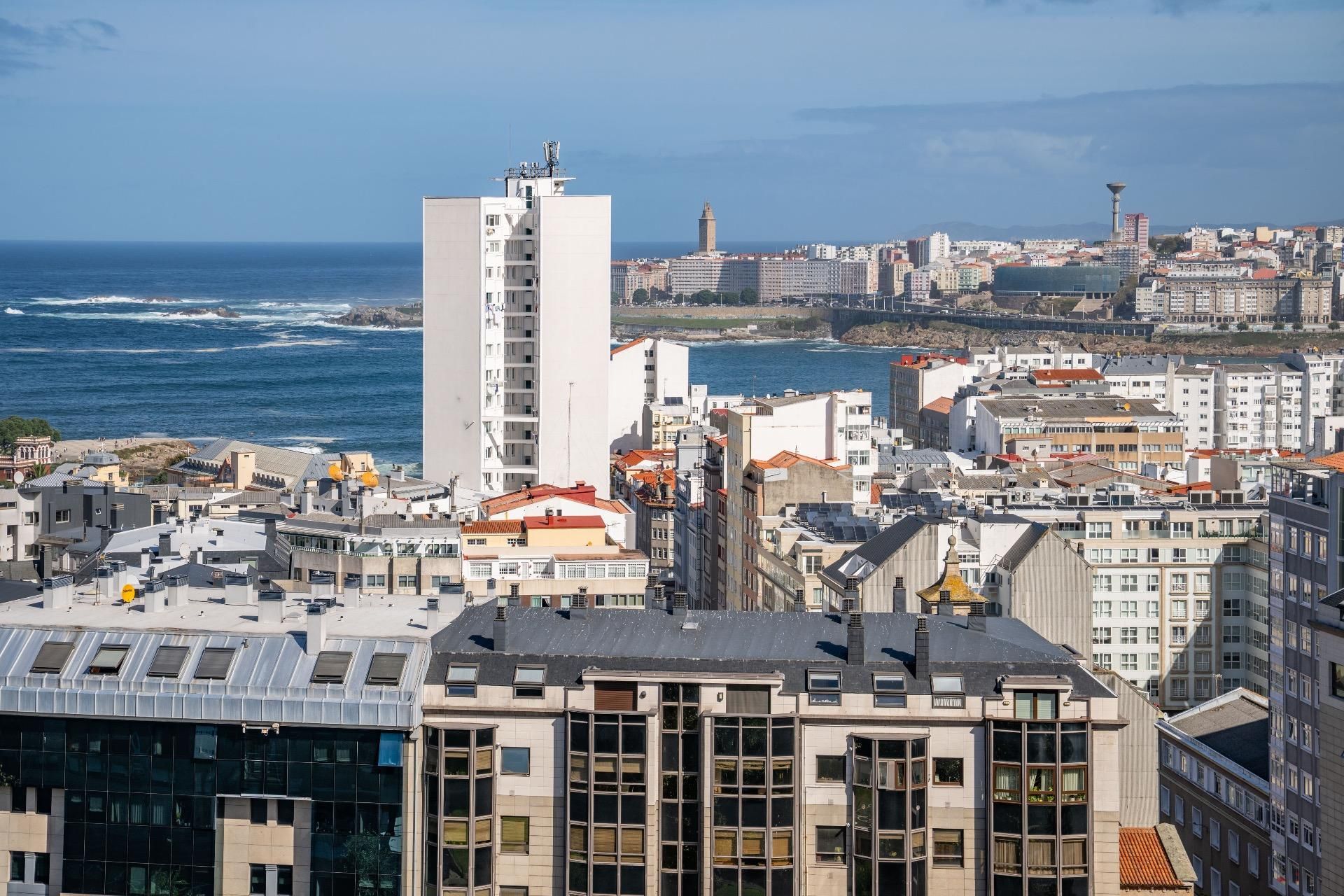 Vista exterior de Dúplex en venda en A Coruña Capital  amb Calefacció i Traster