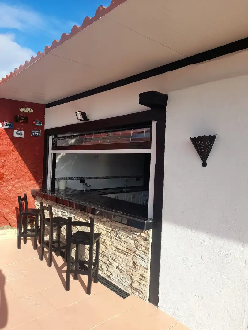 Casa o chalet en venta en Brenes con Aire acondicionado, Jardín privado y Piscina