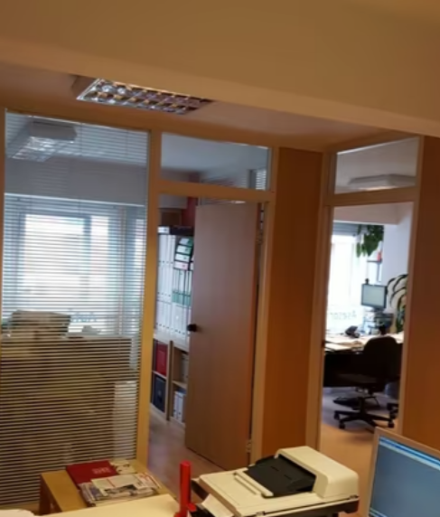 Oficina en venda en Bilbao  amb Calefacció