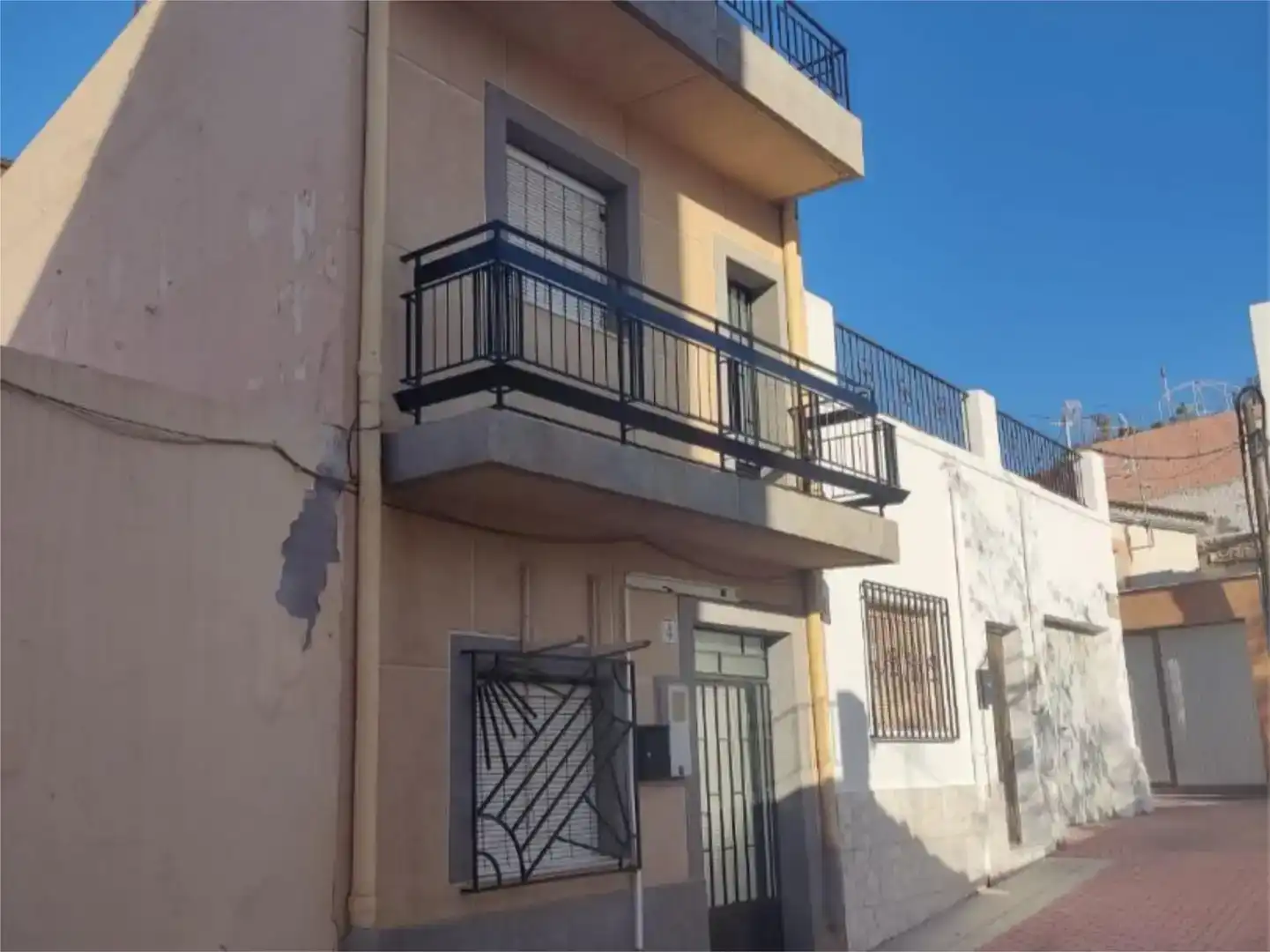 Vista exterior de Casa adosada en venda en Turre amb Balcó