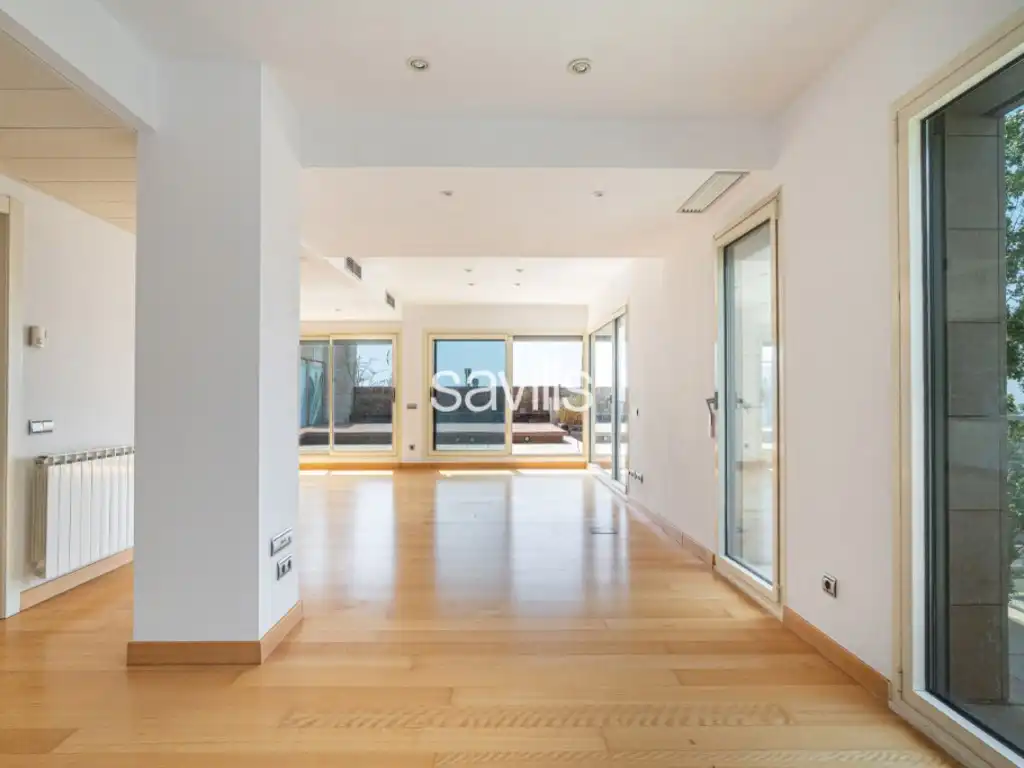 Living room of Attic for sale in Barcelona  with Air Conditioner, Terrace and Swimming Pool