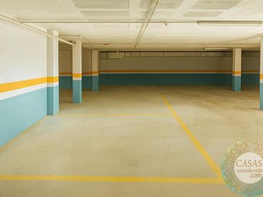 Aparcamiento en venta en Carrer Constitució