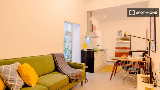 Piso en Alquiler en Embajadores - Lavapiés