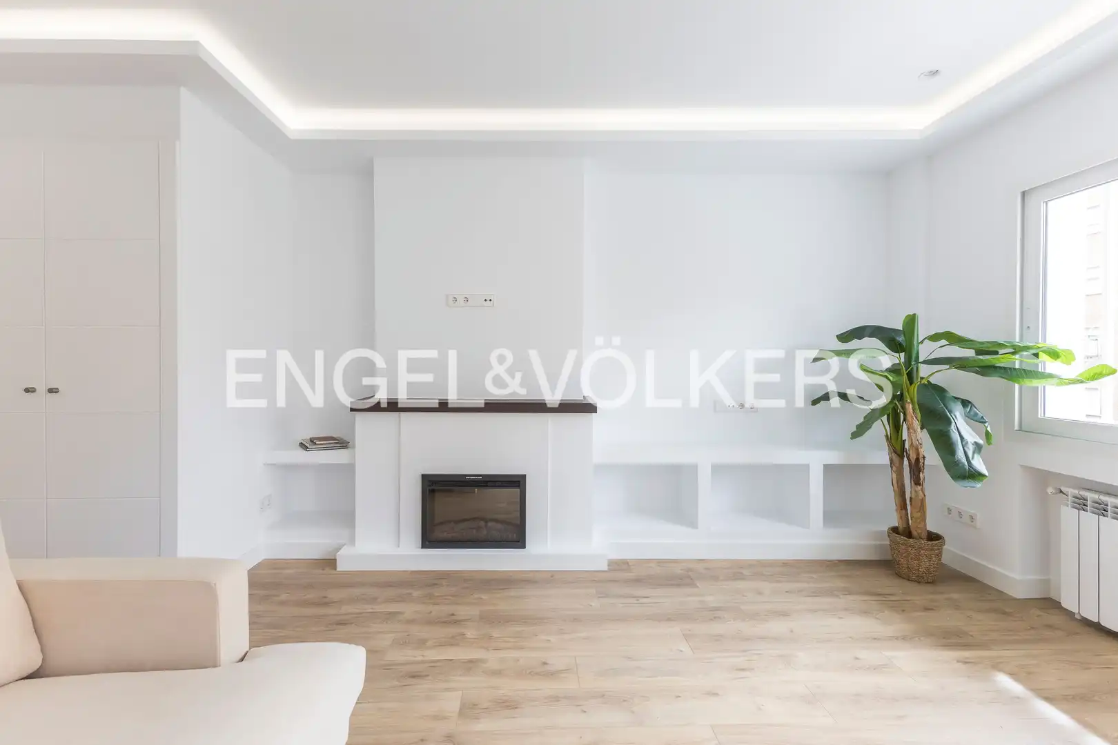 Living room of Flat for sale in Madrid  with Air Conditioner, Heating and Terrace