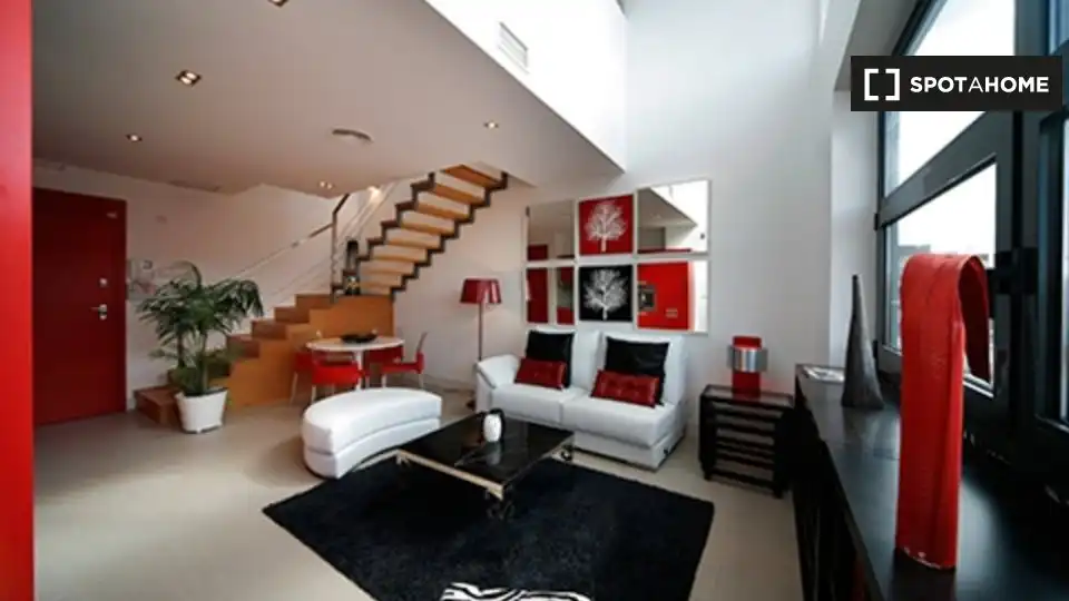 Living room of Flat for rent in  Madrid Capital  with Air Conditioner, Heating and Furnished