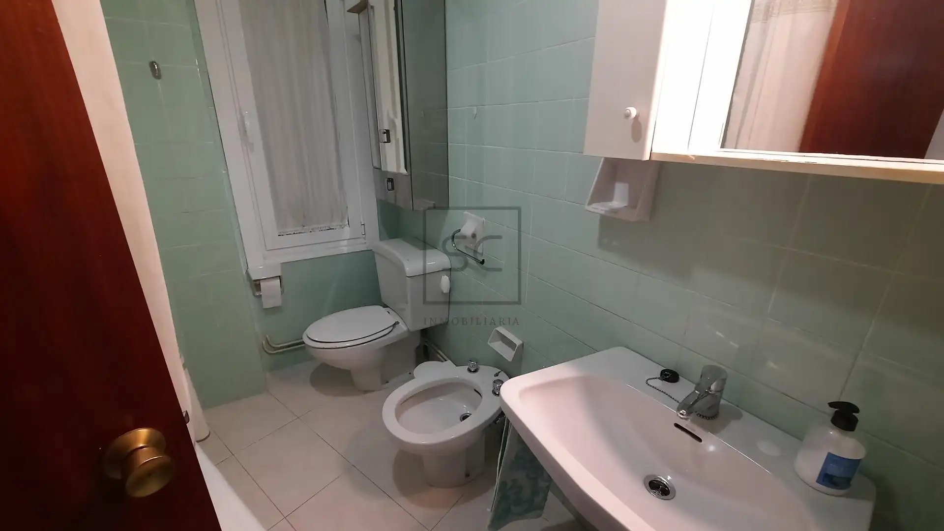 Badezimmer von Wohnung zur Miete in Ferrol mit Heizung, Terrasse und Möbliert