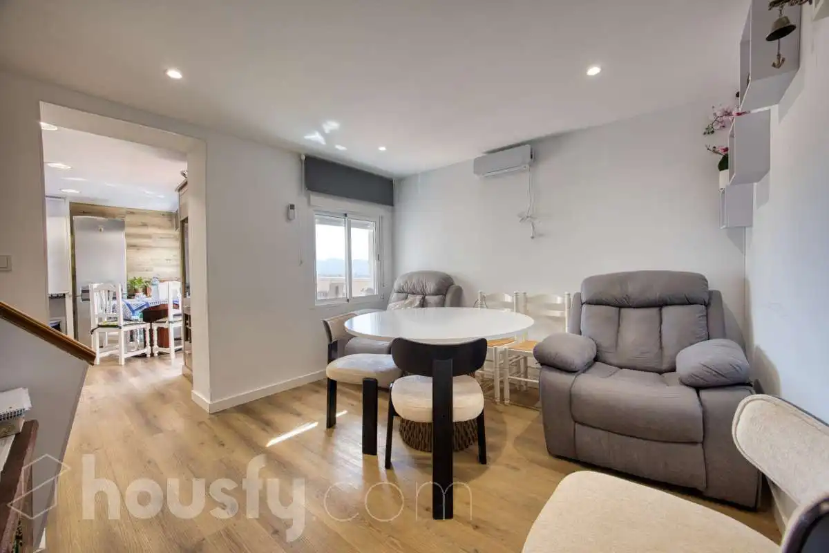 Sala d'estar de Casa o xalet en venda en Castalla amb Terrassa i Moblat