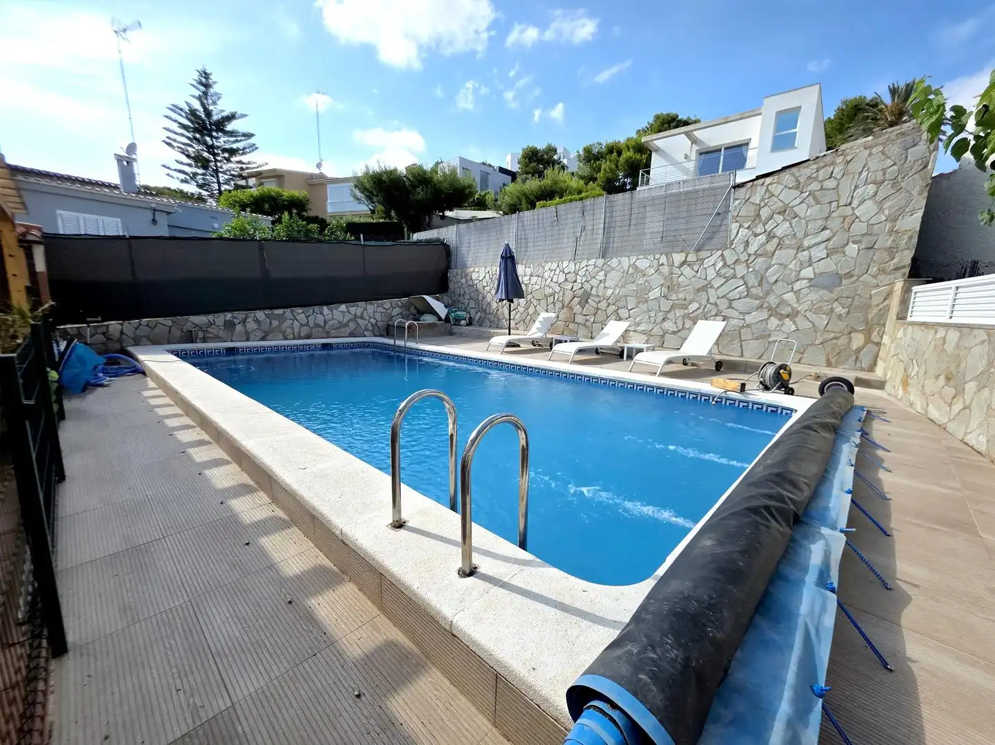 Piscina de Casa o xalet en venda en Benicasim / Benicàssim amb Aire condicionat, Calefacció i Jardí privat