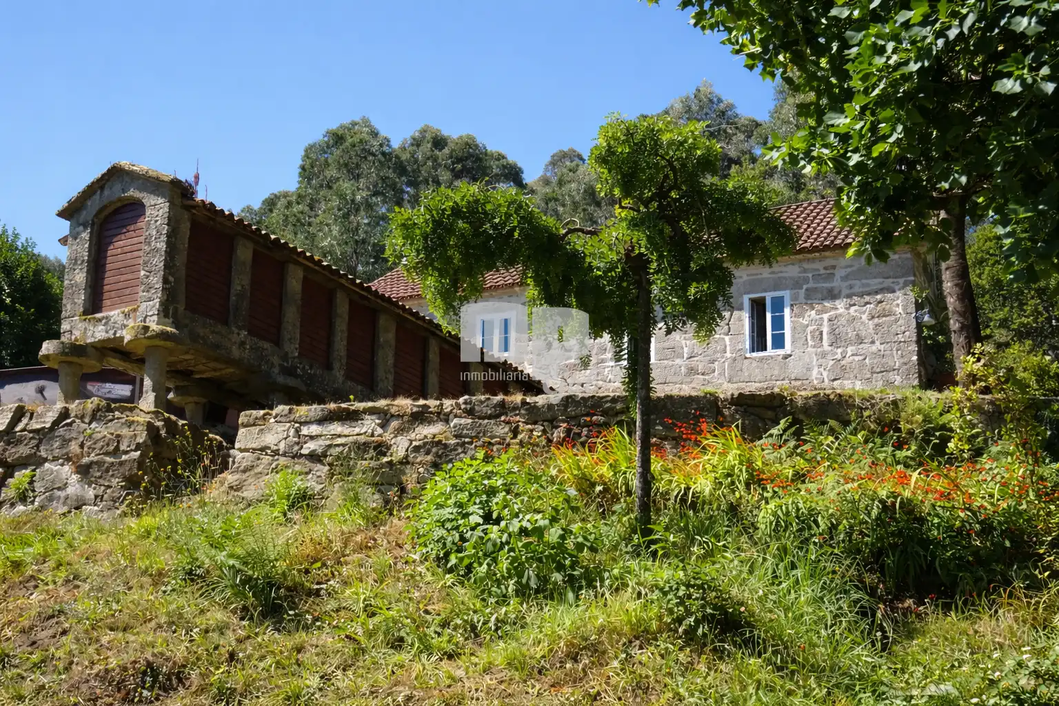 Vista exterior de Finca rústica en venda en Gondomar amb Calefacció, Jardí privat i Terrassa