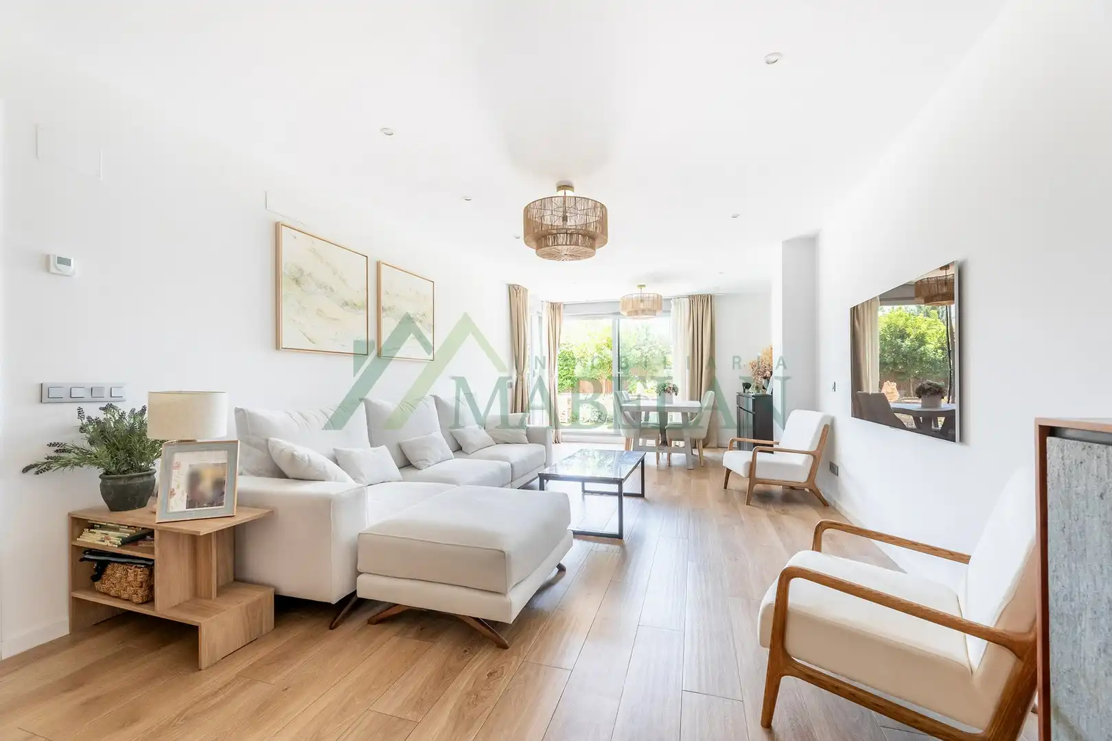 Living room of Flat for rent in Las Rozas de Madrid  with Air Conditioner, Heating and Private garden