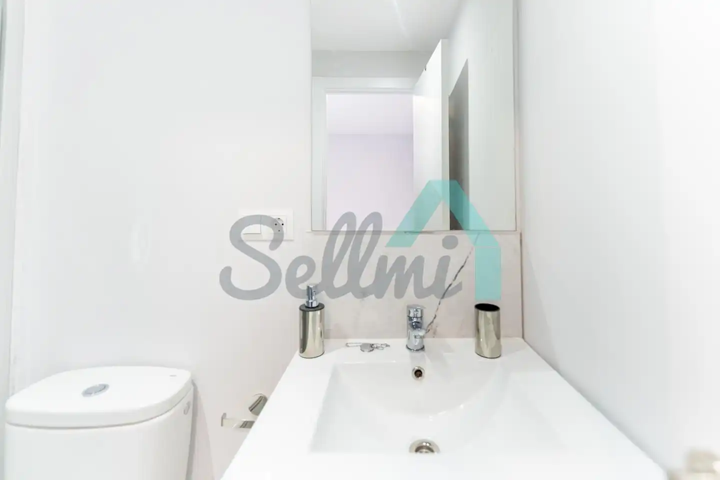Bathroom of Flat for share in Oviedo   with Heating, Furnished and Internet