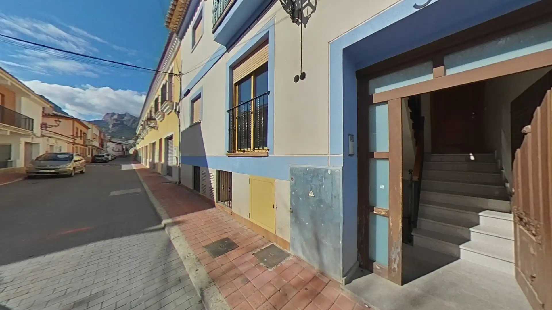 Vista exterior de Pis en venda en Polop amb Balcó