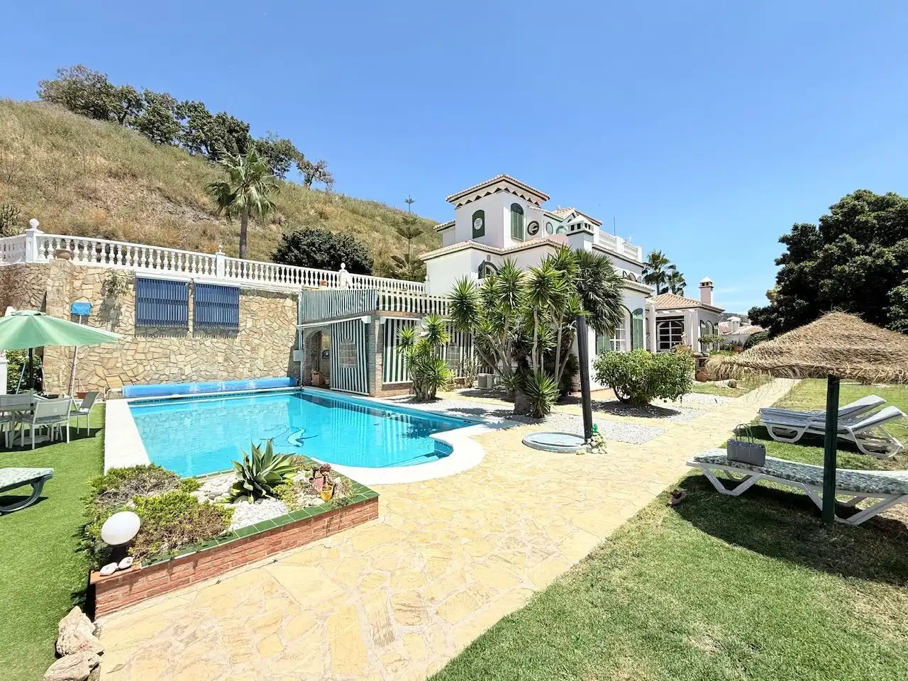 Piscina de Casa o xalet en venda en Torrox amb Aire condicionat, Calefacció i Jardí privat
