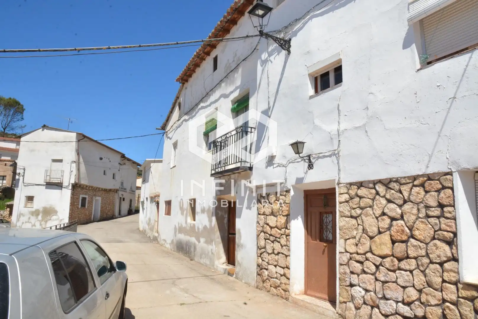 Vista exterior de Casa o xalet en venda en Moratilla de los Meleros amb Traster i Balcó