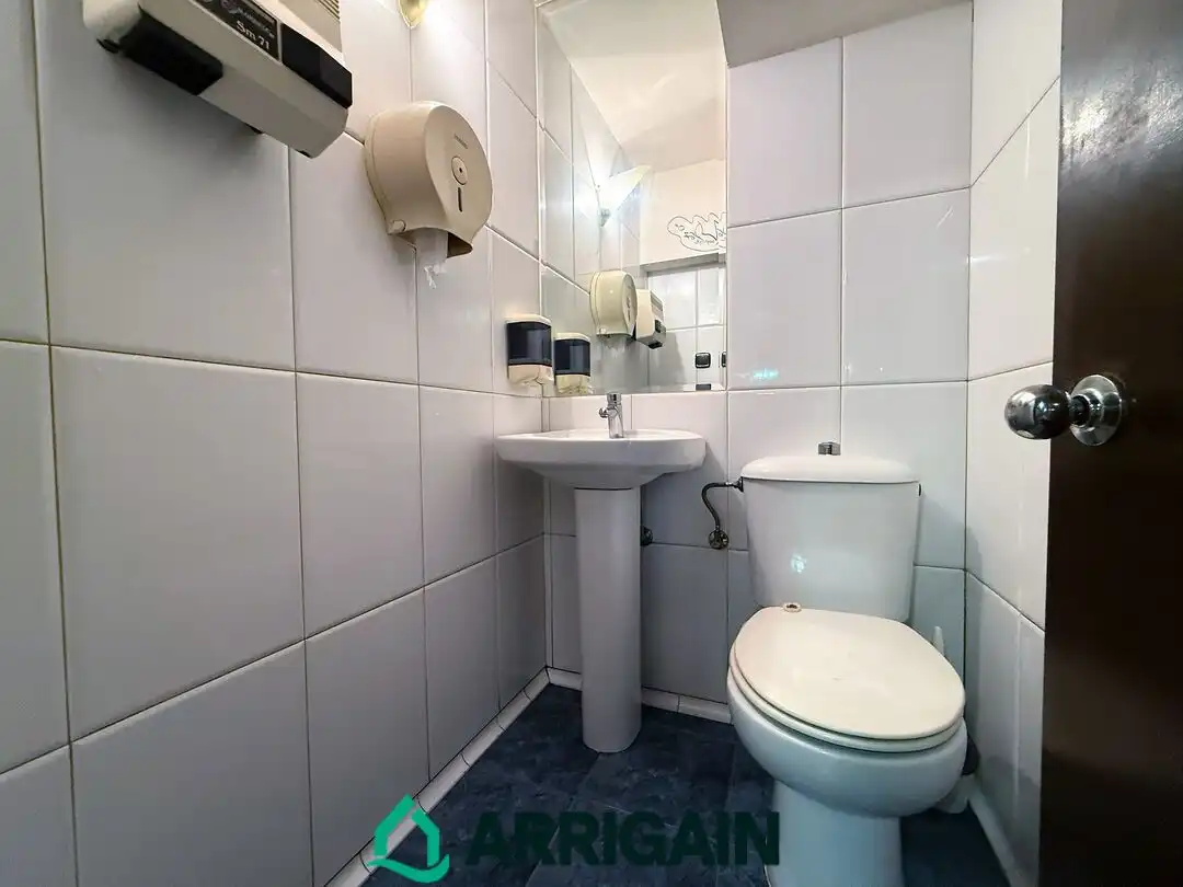 Badezimmer von Geschaftsraum zum Verkauf in Donostia - San Sebastián 
