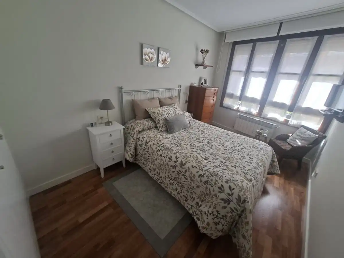 Habitación de Piso en venta en Vitoria - Gasteiz con Calefacción, Parquet y Terraza