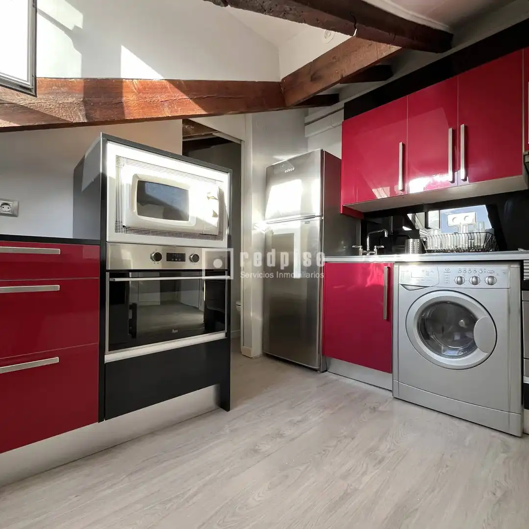 Flat with lift to rent in de Arriaza