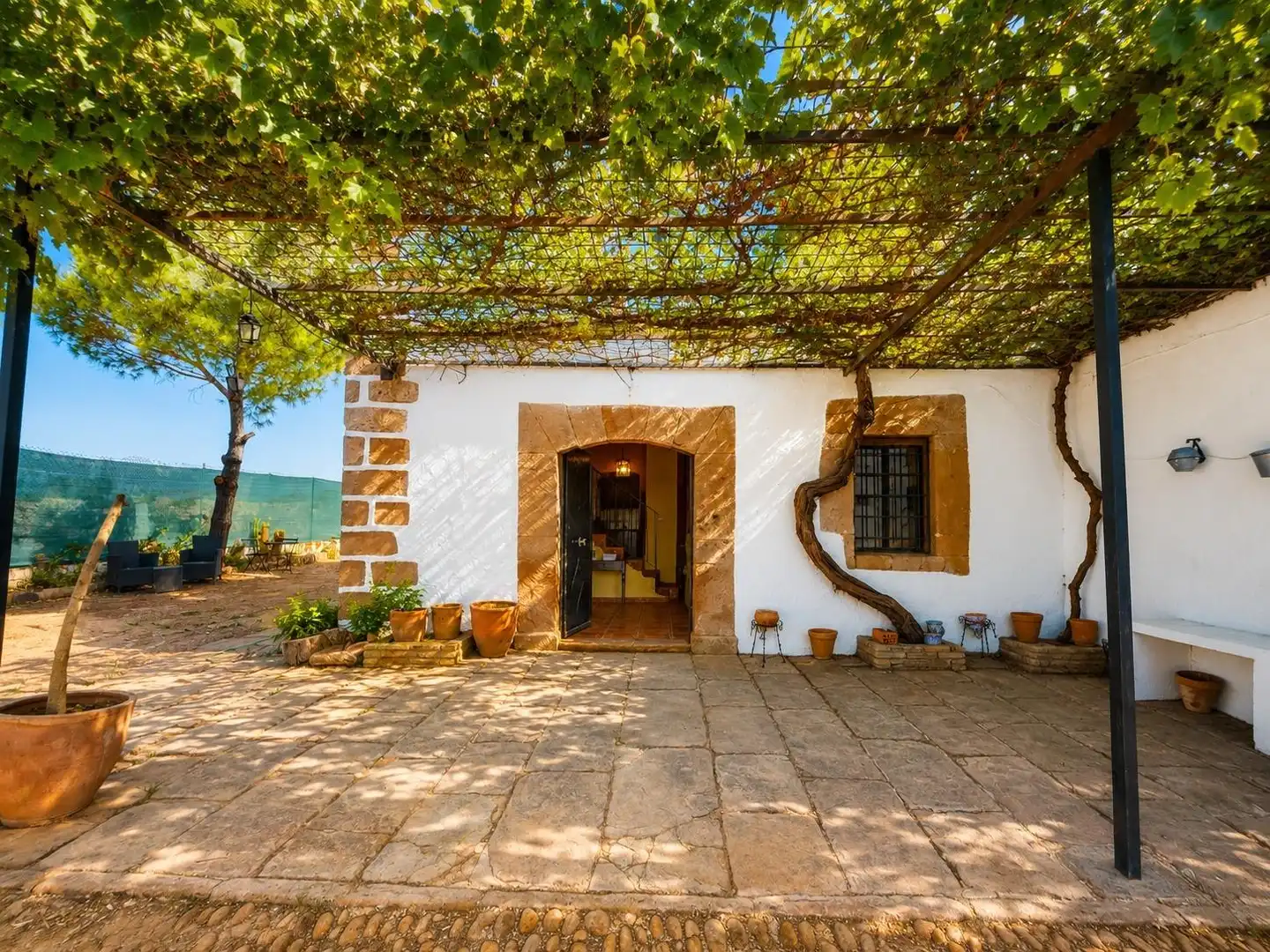 Vista exterior de Casa o xalet en venda en Montoro amb Jardí privat, Traster i Moblat