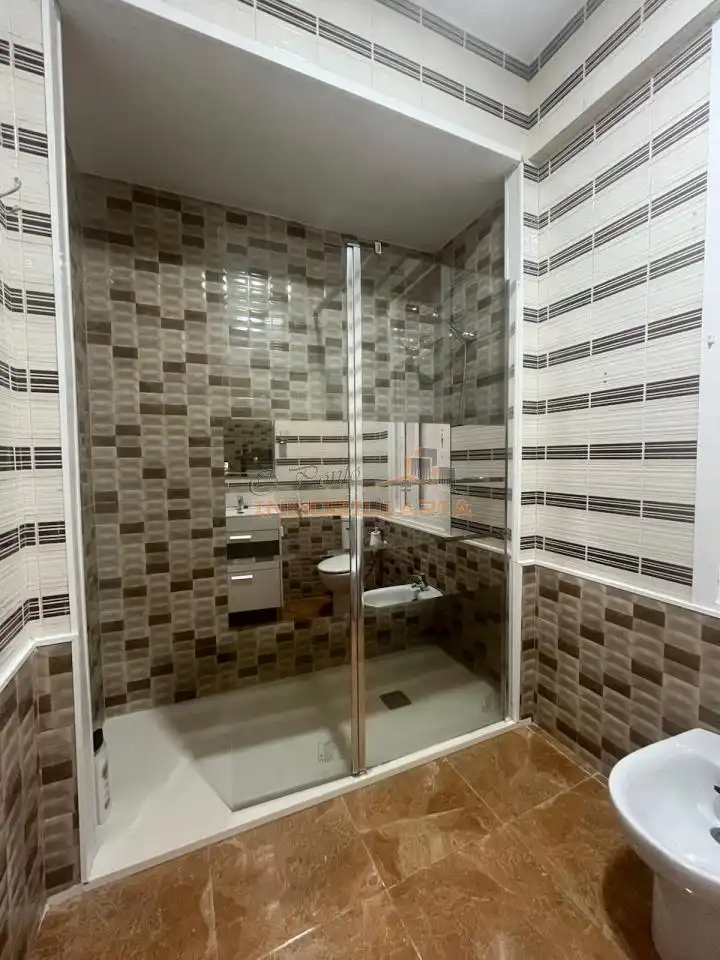 Bathroom of Flat for rent in Ferrol  with Furnished