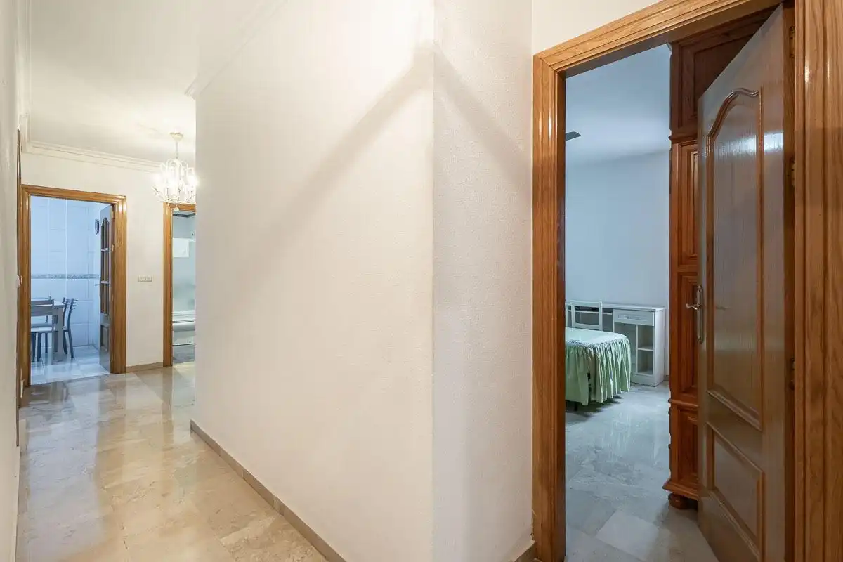Flat for sale in Granada  with Air Conditioner, Heating and Alarm
