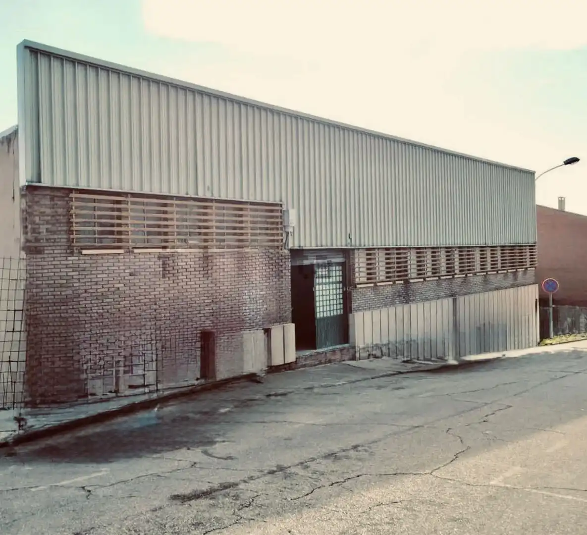 Exterior view of Industrial buildings for rent in Villaquilambre  with Heating