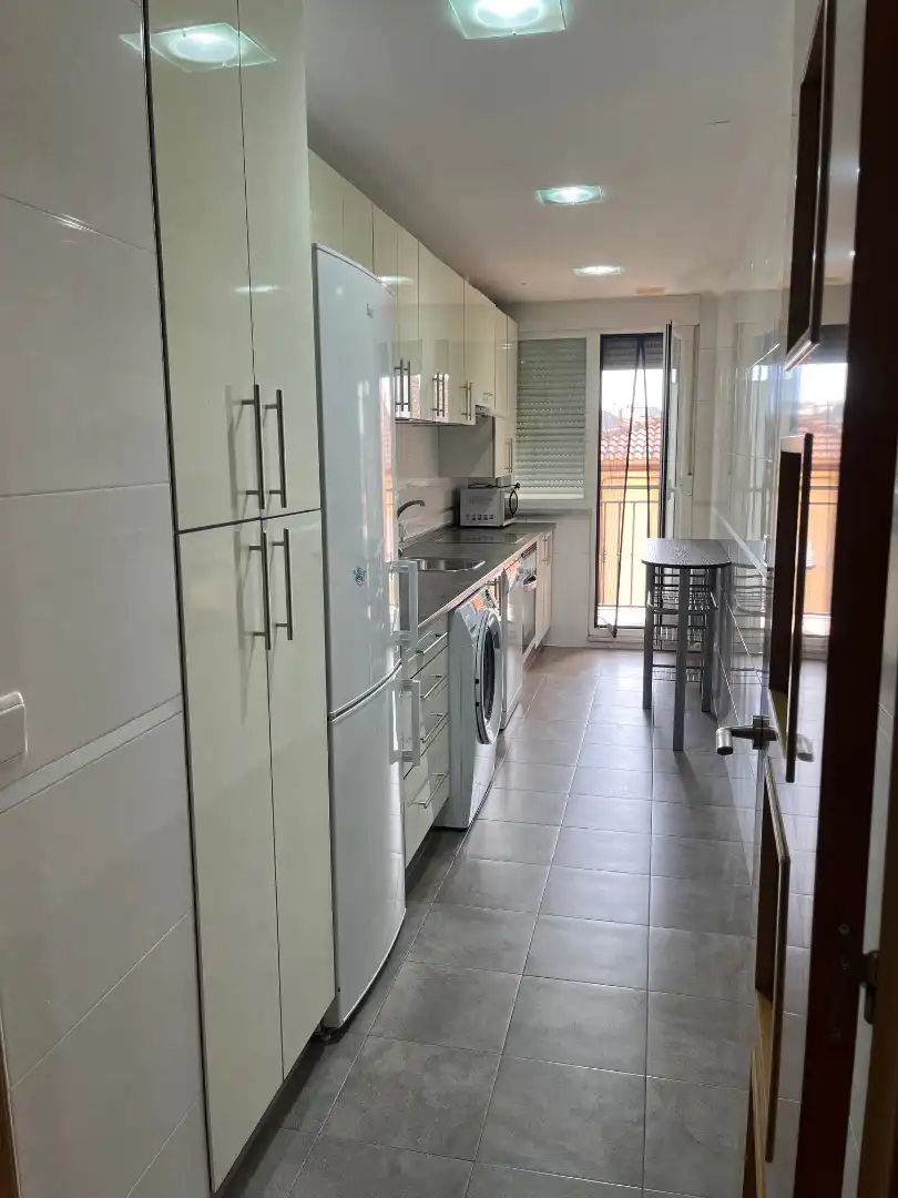 Kitchen of Flat for sale in Castellanos de Moriscos  with Heating, Parquet flooring and Furnished