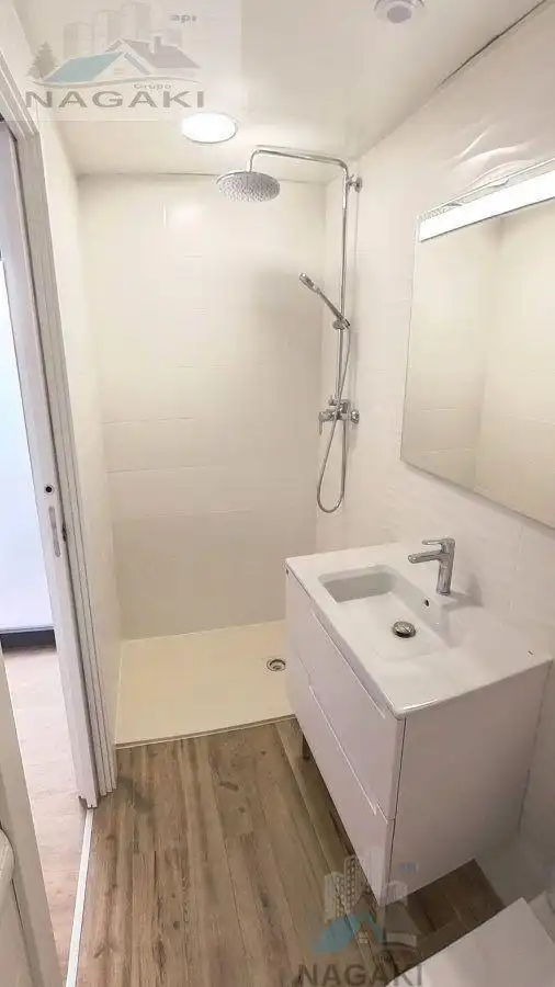 Badezimmer von Haus oder Chalet zum Verkauf in El Papiol mit Parkett und Terrasse