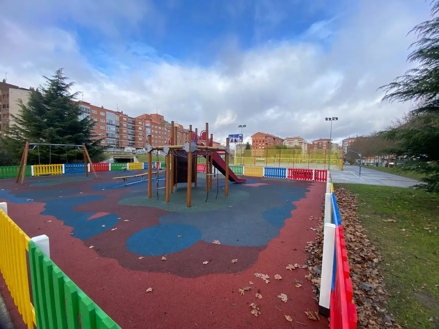 Außenansicht von Wohnung zum Verkauf in Burgos mit Heizung und Parkett