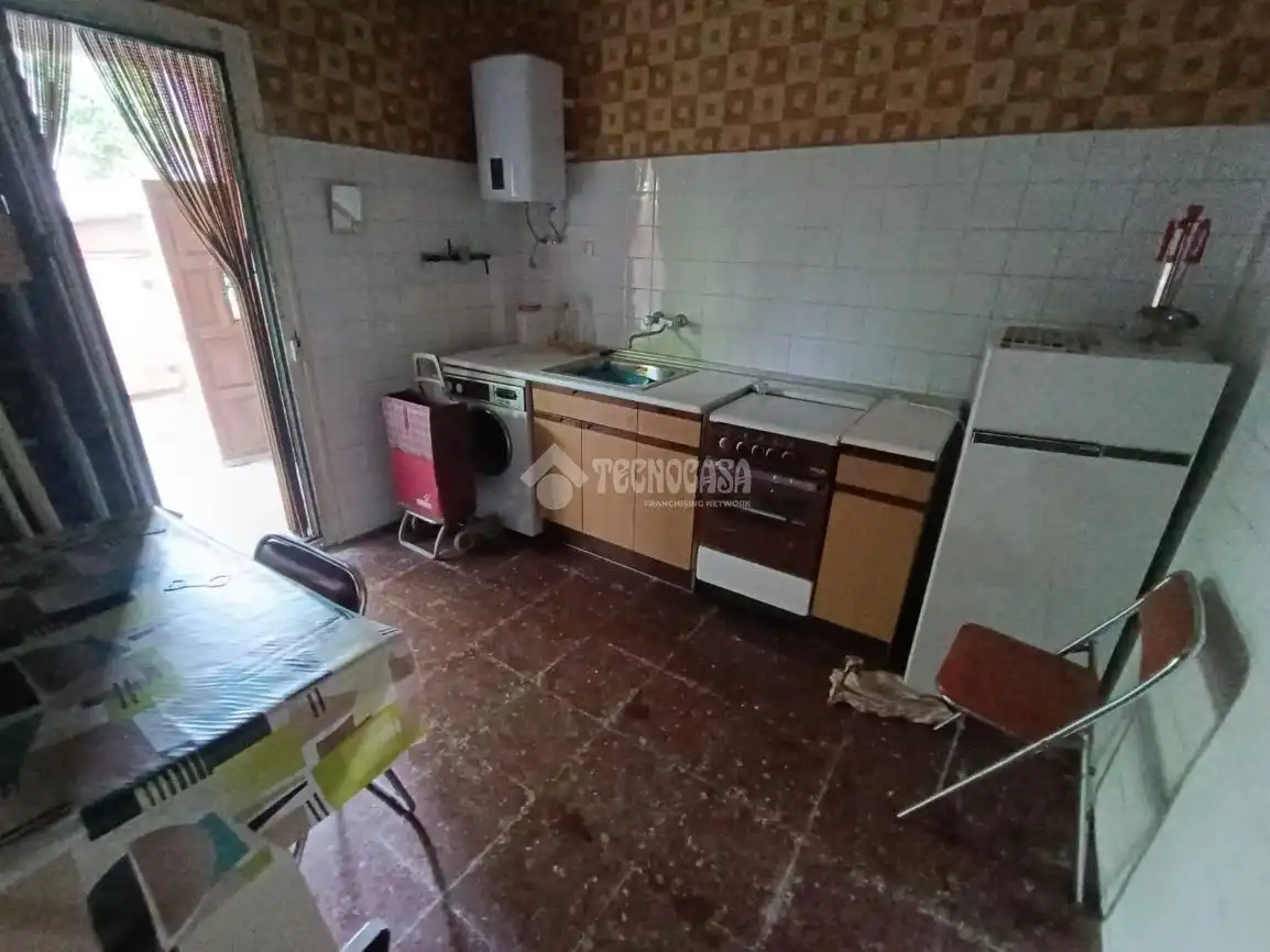Kitchen of Detached homes for sale in Zaragoza