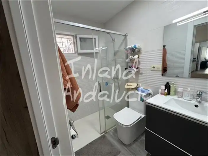 Bathroom of Apartments for sale in Alcaudete  with Internet