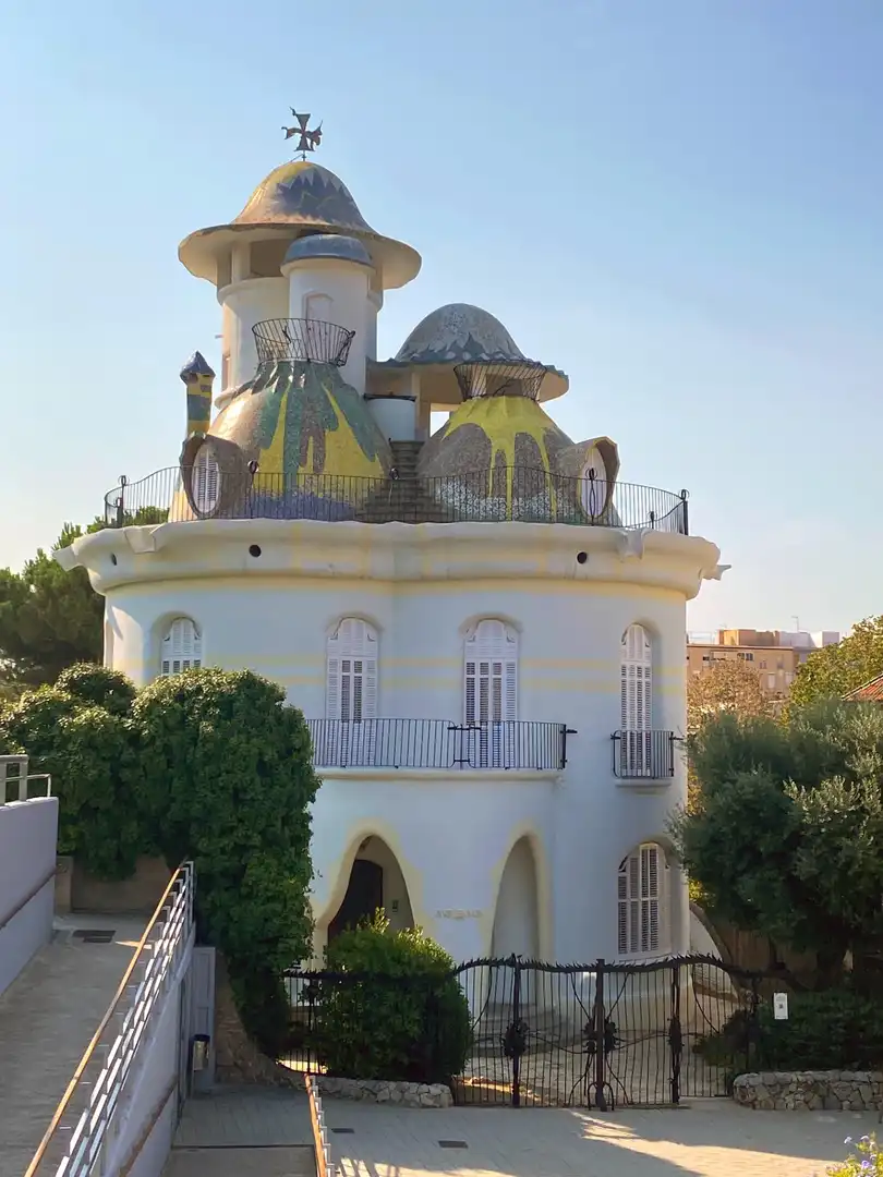 Vista exterior de Garatge en venda en Sant Joan Despí