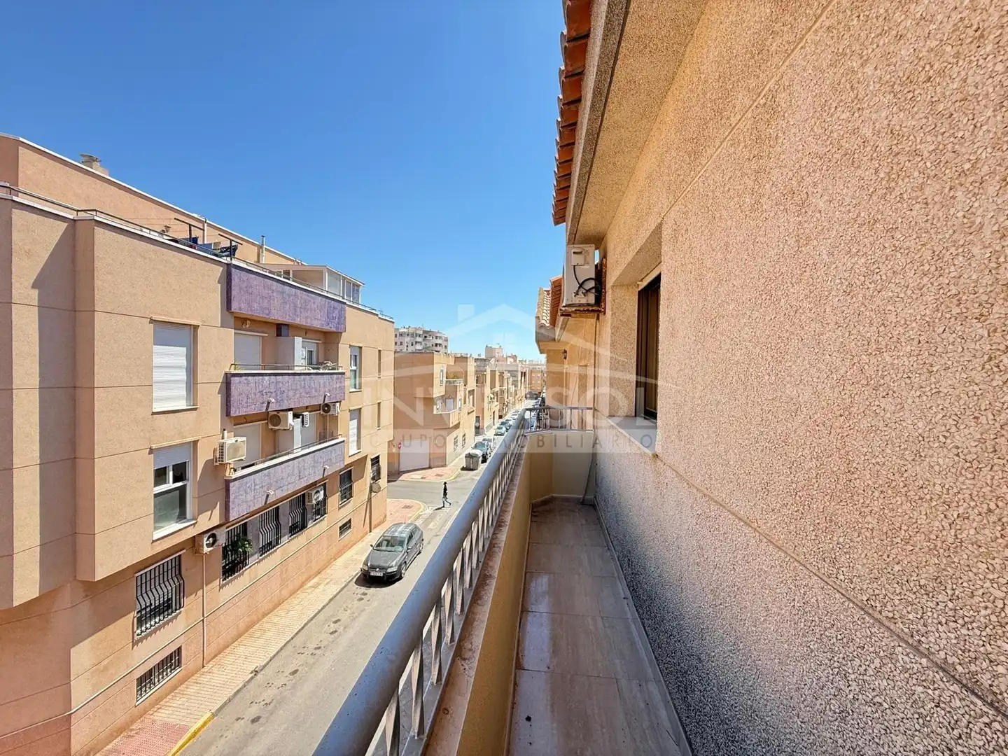 Vista exterior de Casa adosada en venda en El Ejido amb Aire condicionat, Calefacció i Terrassa