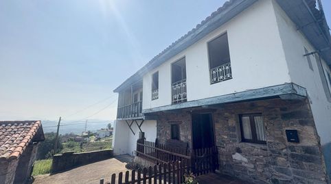 Foto 3 de Casa o xalet en venda a Lugar Lugar Escamplero, Las Regueras , Asturias