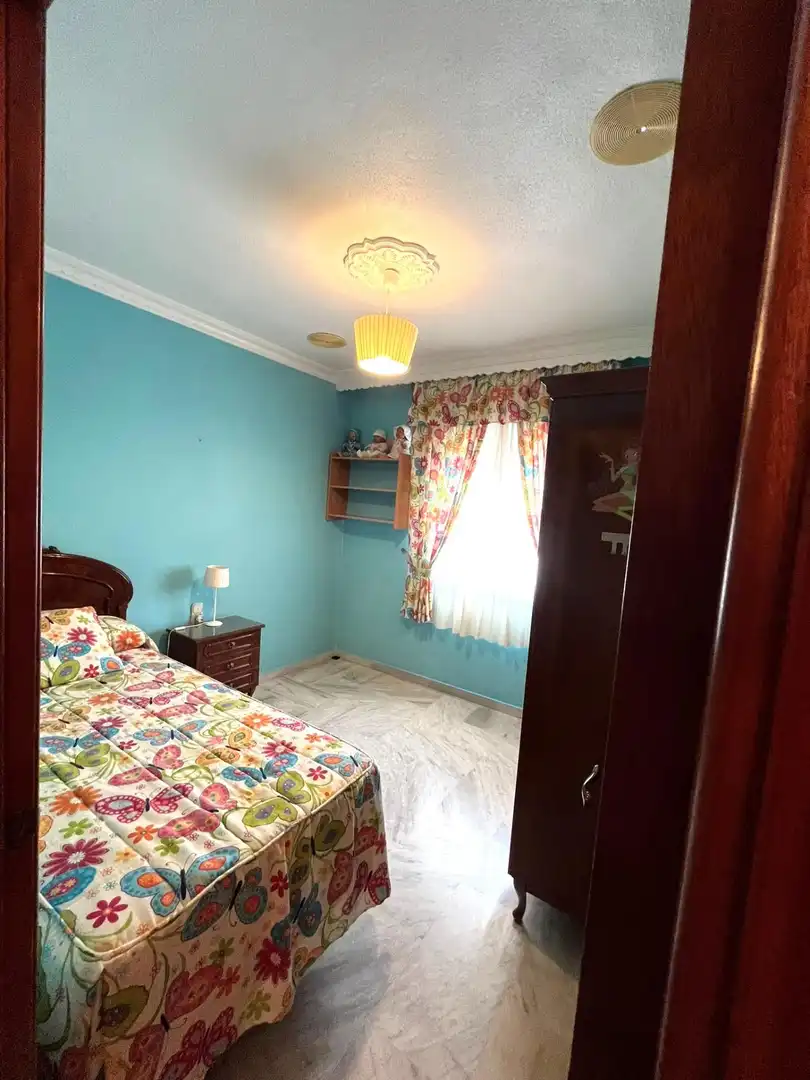 Habitación de Casa adosada en venta en Moguer con Aire acondicionado, Terraza y Trastero