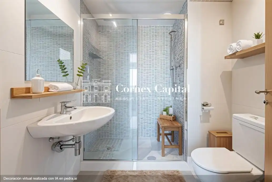 Badezimmer von Wohnung zum Verkauf in Barcelona mit Klimaanlage, Heizung und Privatgarten
