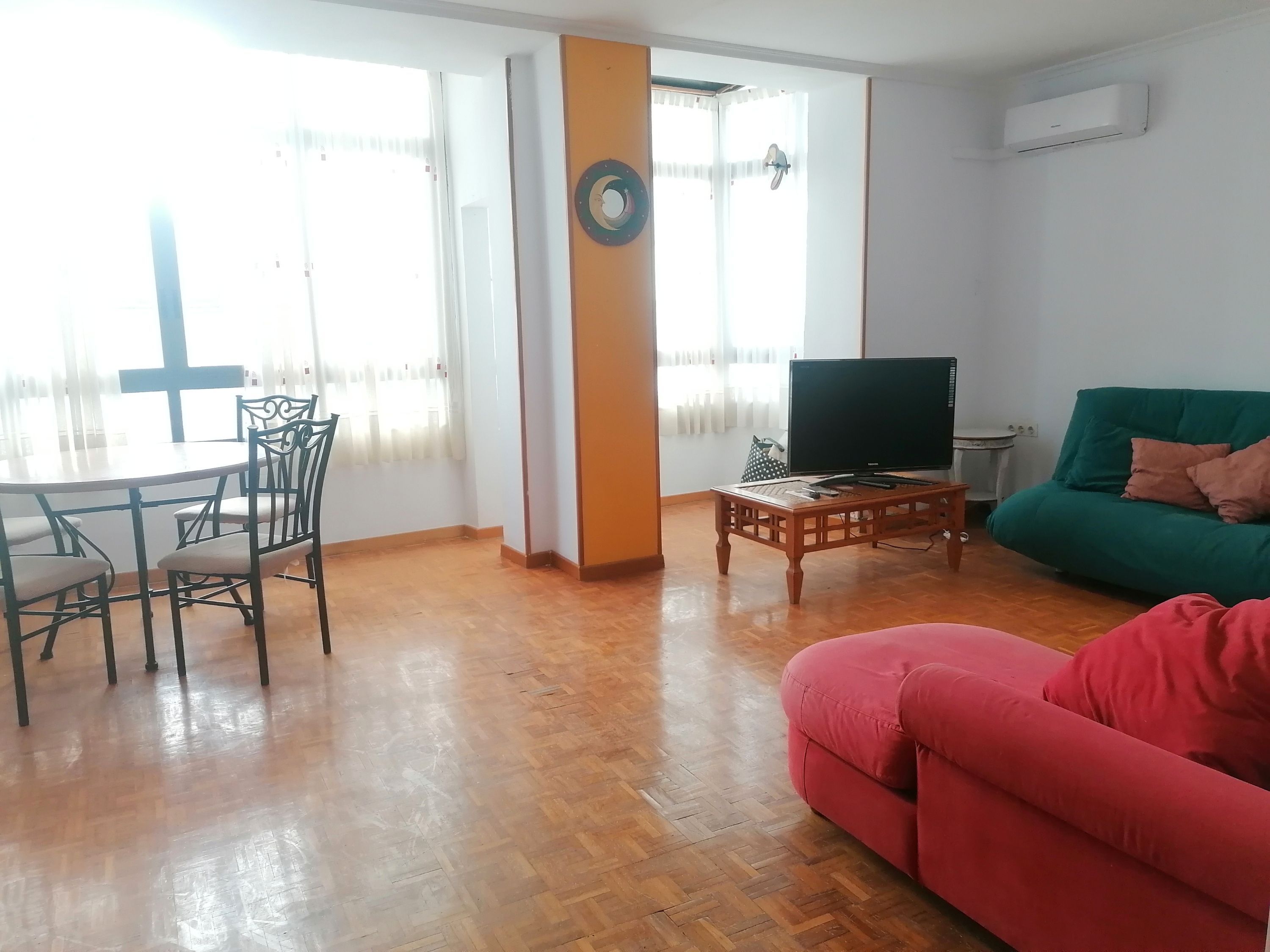 Living room of Duplex to rent in Alicante / Alacant  with Air Conditioner, Parquet flooring and Terrace