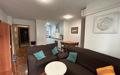 Living room of Flat to rent in  Granada Capital  with Air Conditioner, Terrace and Furnished