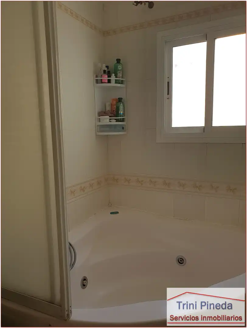 Baño de Piso en venta en Sevilla con Aire acondicionado, Calefacción y Horno